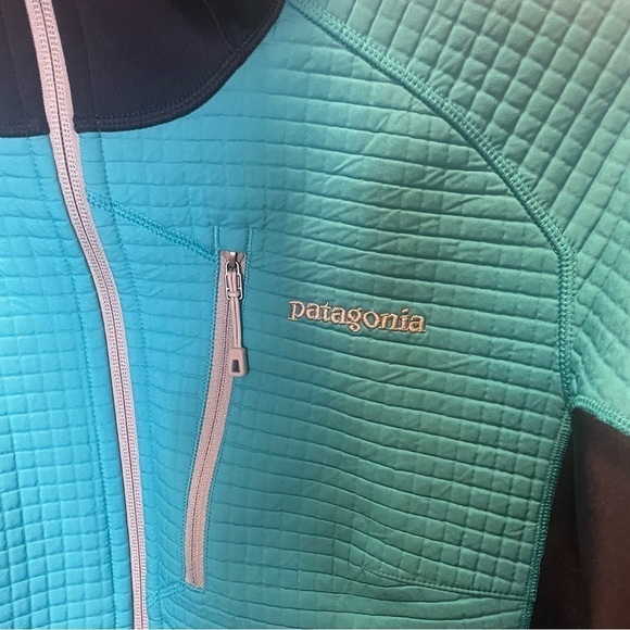 Patagonia Women's Dual Aspect Hoody Size Small - Picture 5 of 8